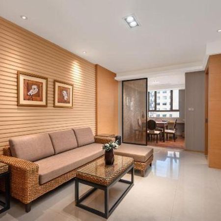 Huana Hotel Minhang Shanghai Exteriör bild