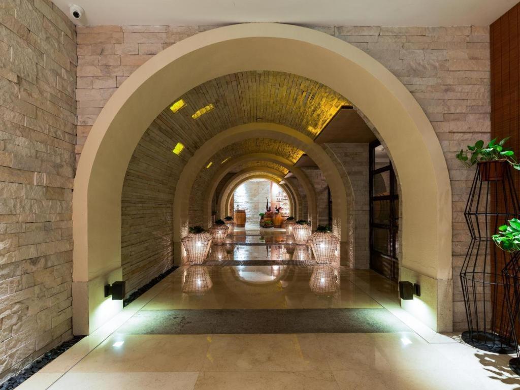 Huana Hotel Minhang Shanghai Exteriör bild