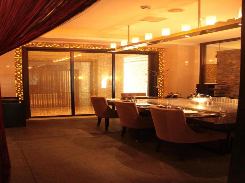 Huana Hotel Minhang Shanghai Exteriör bild