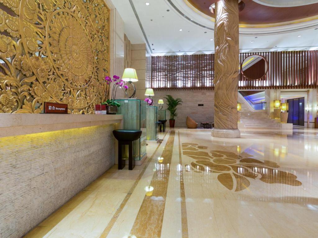 Huana Hotel Minhang Shanghai Exteriör bild