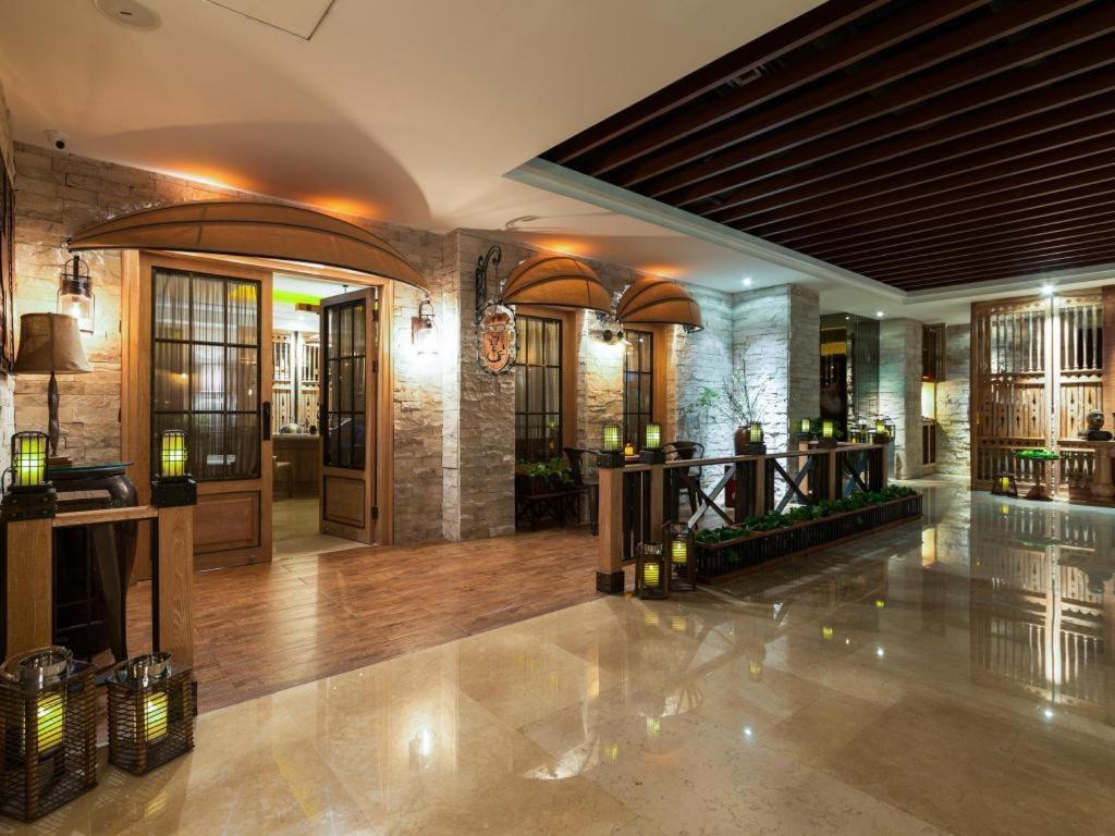 Huana Hotel Minhang Shanghai Exteriör bild