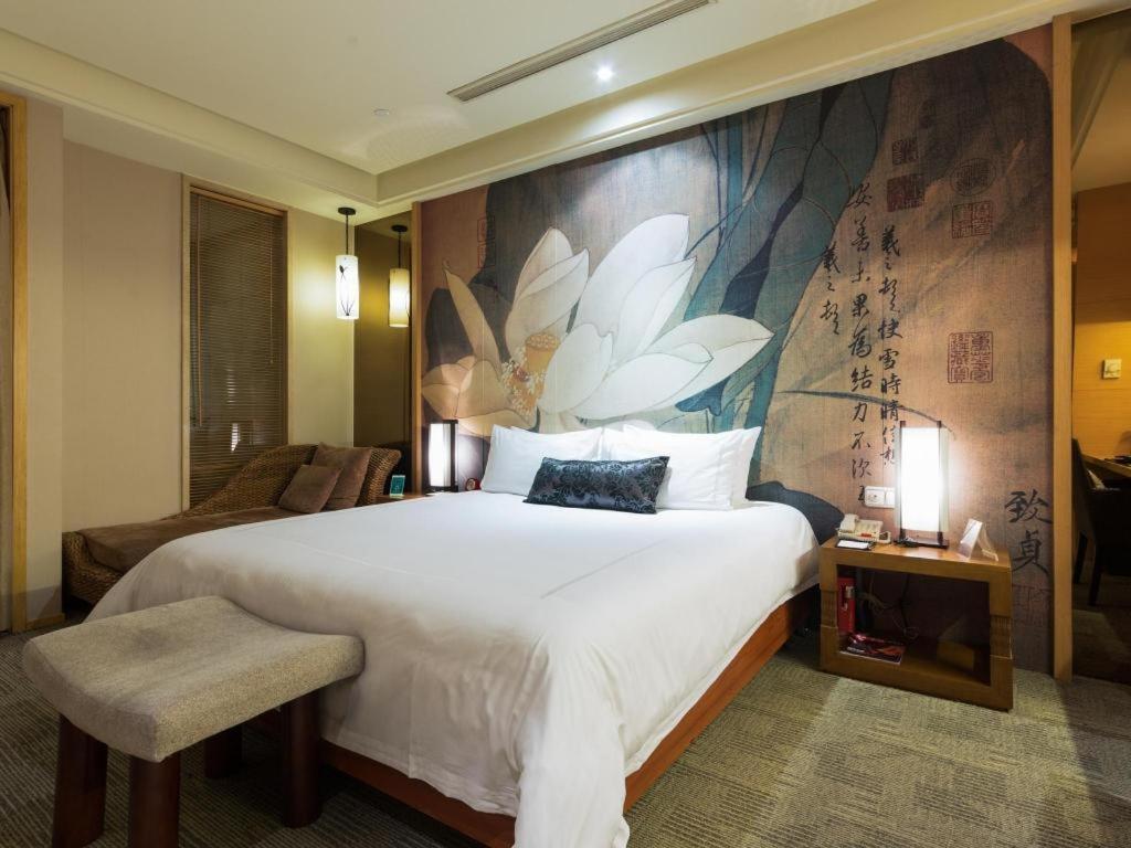 Huana Hotel Minhang Shanghai Exteriör bild