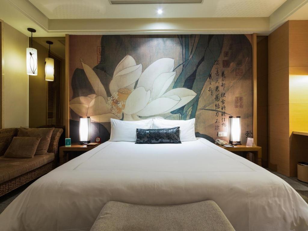 Huana Hotel Minhang Shanghai Exteriör bild